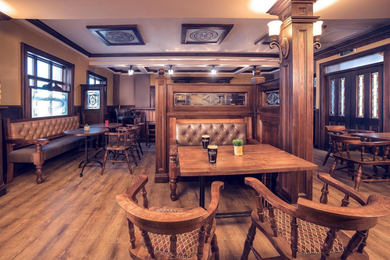 The Frontier Hotel Szeretvásár Kültér fotó