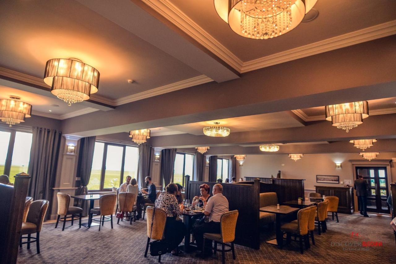 The Frontier Hotel Szeretvásár Kültér fotó